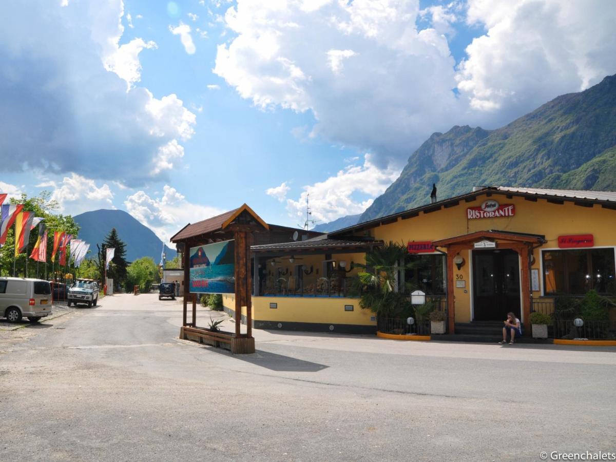 Italy Lago Di Lugano Porlezza Esterno foto